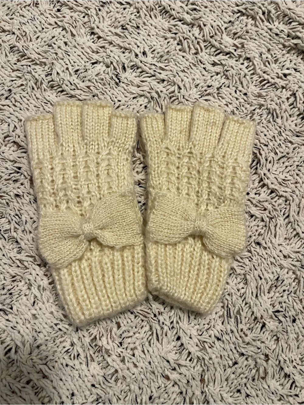 Cozy Cream Knit Fingerless Mittens with Bow Detail